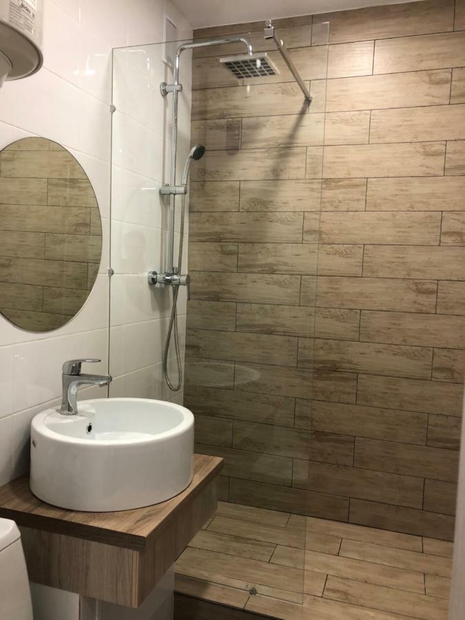 Студия "Loft" Appartamento Pavlodar Esterno foto